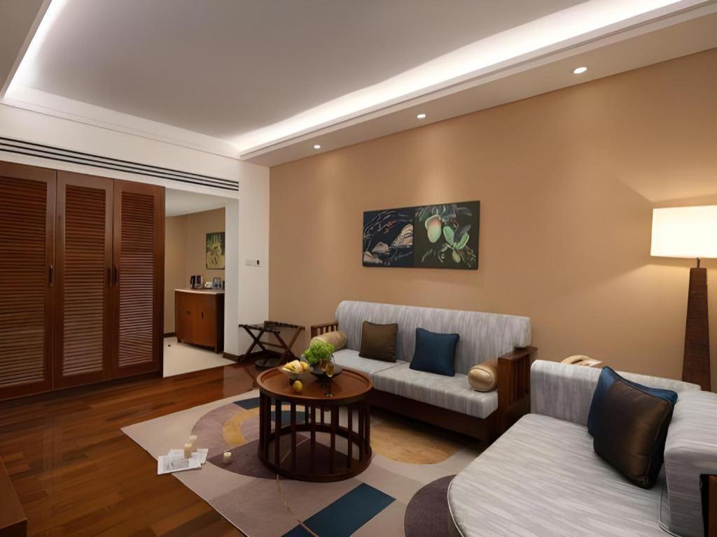 Baohua Harbour View Hotel Haikou  Dış mekan fotoğraf